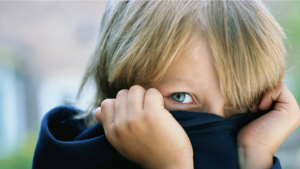 Застенчивость влияет на будущее детей