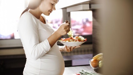 Хитрости питания во время беременности