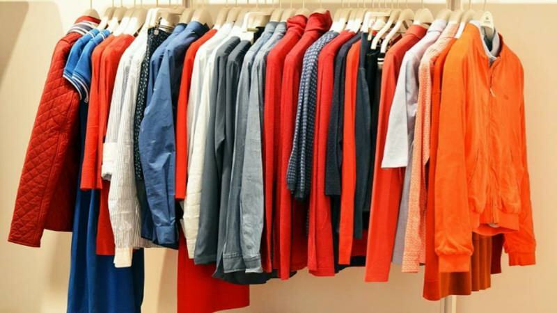 На что следует обратить внимание при покупке подержанной одежды