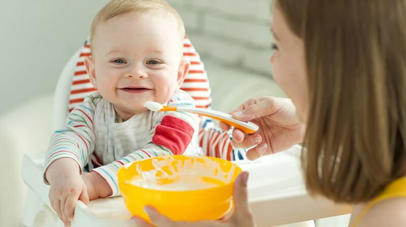 В каком месяце начинается пудинг? Рецепт детского заварного крема с манной кашей