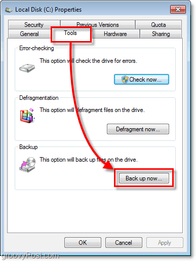 Резервное копирование Windows 7 - вкладка «Инструменты» в свойствах и кнопка «Создать резервную копию сейчас»