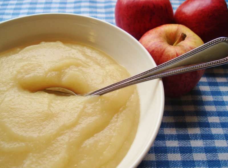 Рецепт яблочного пюре для малышей