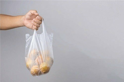 меры предосторожности при уборке мешков в продуктовых магазинах