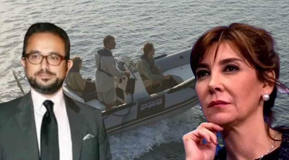 Али Сабанджи и его жена Вуслат Доган Сабанджи катались по камням на своей лодке «Зодиак».
