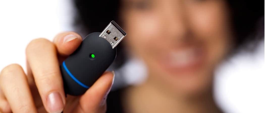 Как зашифровать флэш-накопитель USB или SD-карту в Windows 10