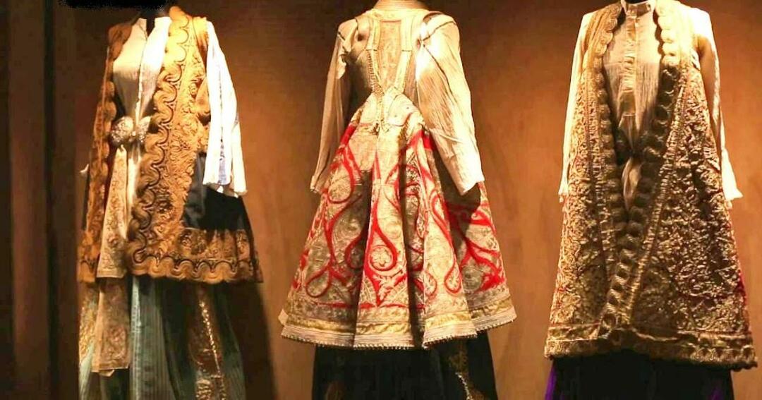 Какой была женская одежда в Османском дворце в 18 и 19 веках?