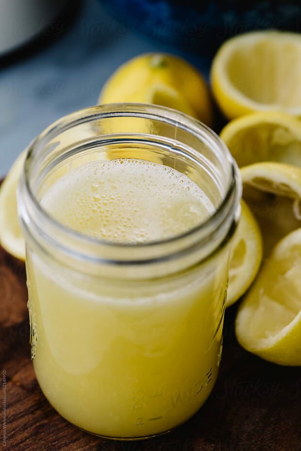 Преимущества лимонного сока