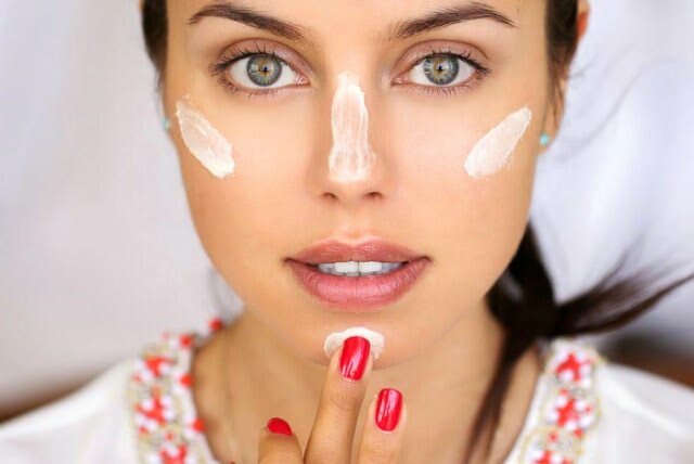 Чтобы очистить правильную кожу: сделайте перерыв от макияжа