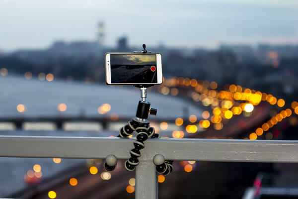 Линия Joby GorillaPod включает гибкие штативы как для смартфонов, так и для фотоаппаратов.
