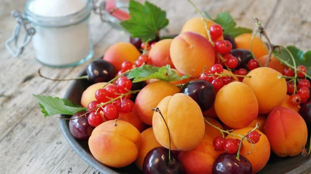 Какие фрукты следует употреблять в каком месяце?