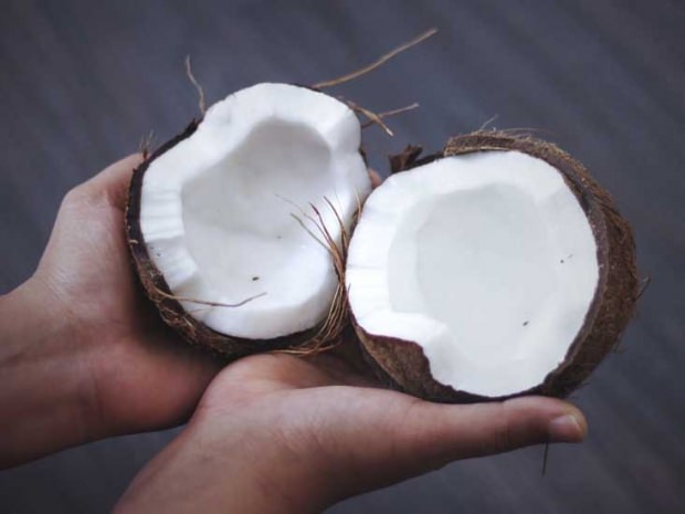 Каковы преимущества кокосового масла для кожи и лица? Как его использовать