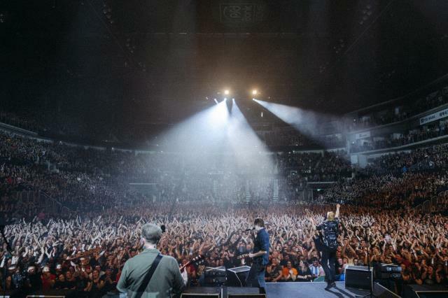 Рок-группа Toten Hosen на концерте собирает более 1 миллиона евро для пострадавших от землетрясения