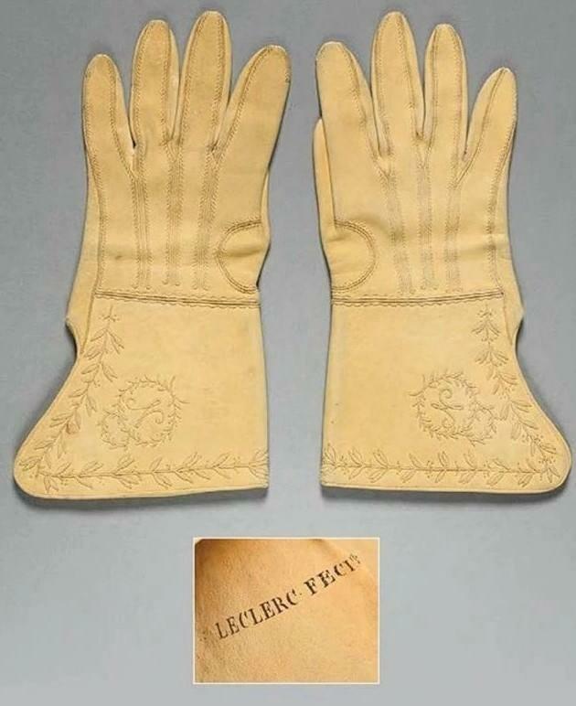 перчатка Наполеона