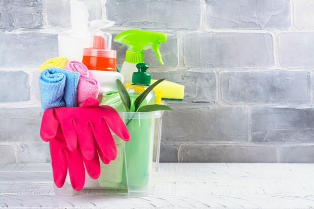 Как проходит обычная уборка дома