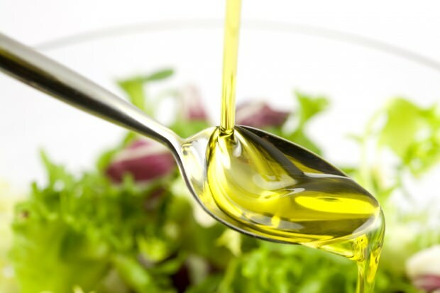 Каковы преимущества оливкового масла для кожи и волос? Как оливковое масло наносится на волосы и кожу?
