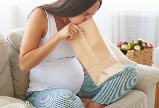 Когда тошнота проходит во время беременности