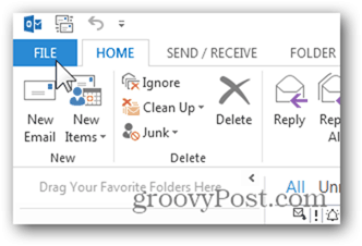 Добавить почтовый ящик Outlook 2013 - Нажмите Файл