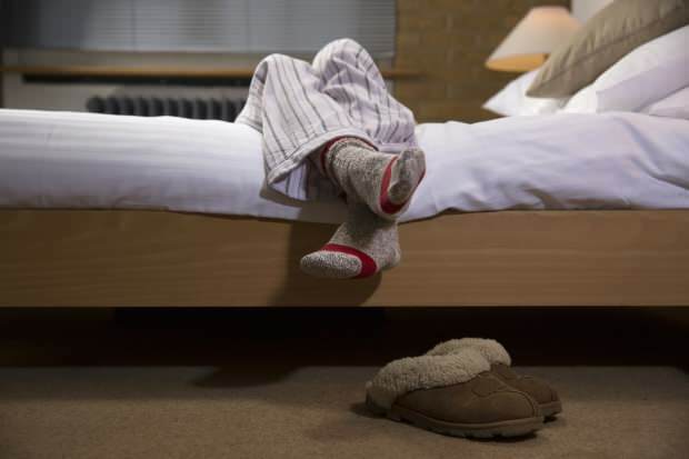 синдром беспокойных ног вызывает нарушение сна с сильной болью