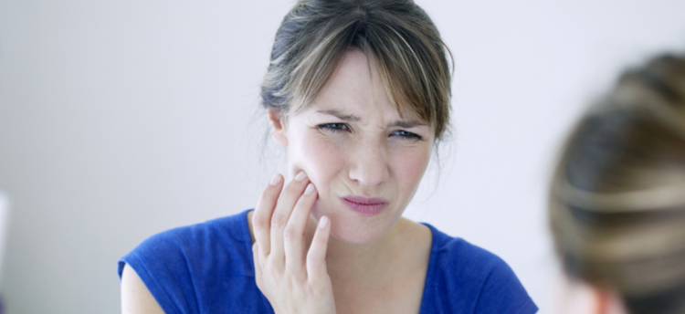 Что вызывает боль в челюсти? Как проходит лечение?
