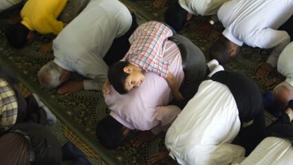 Нужно ли брать детей на молитву таравиха?