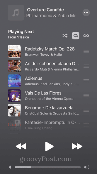 Apple Music играет на следующей iOS