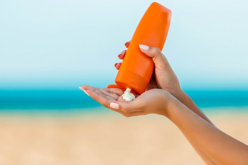 Как сделать солнцезащитный крем в домашних условиях? Сделать самый практичный и эффективный солнцезащитный крем
