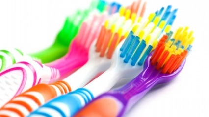 Что нужно учитывать при выборе зубной щетки