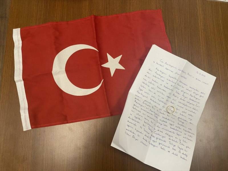 Пара учителей отправила обручальное кольцо в поддержку Азербайджана
