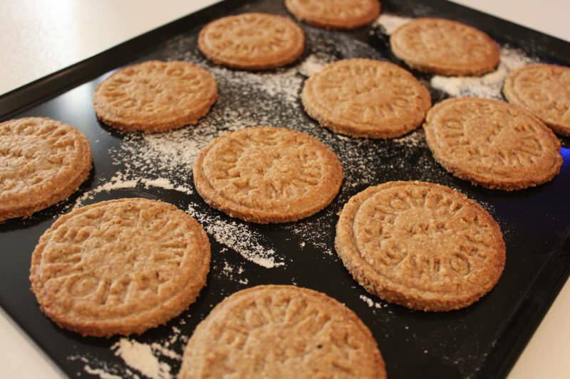 Как сделать печенье в домашних условиях? Самый простой и вкусный рецепт печенья