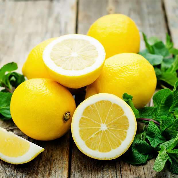 Лимонное средство с петрушкой