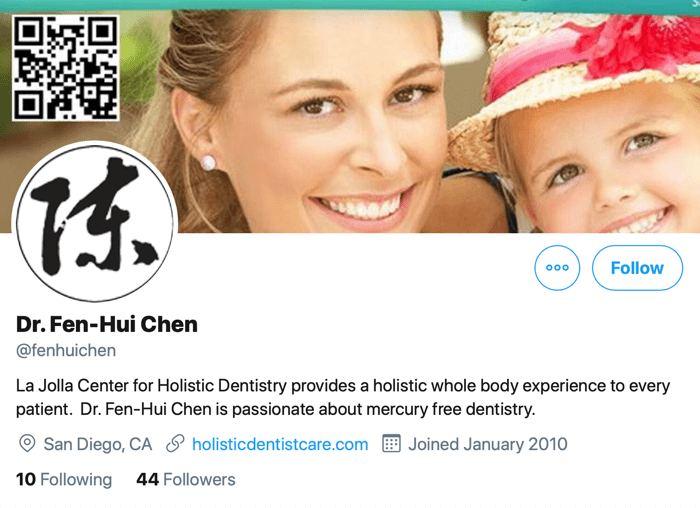 скриншот профиля в Твиттере для @fenhuichen со ссылкой на ее веб-сайт, где доступна контактная информация и запись на прием