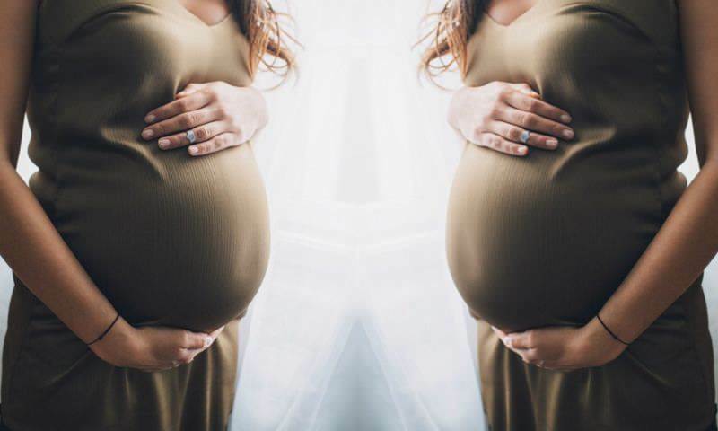 Как формируется беременность двойней? Симптомы беременности двойней