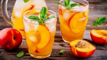 Как сделать самый простой персиковый сок? Советы по приготовлению сока из персика