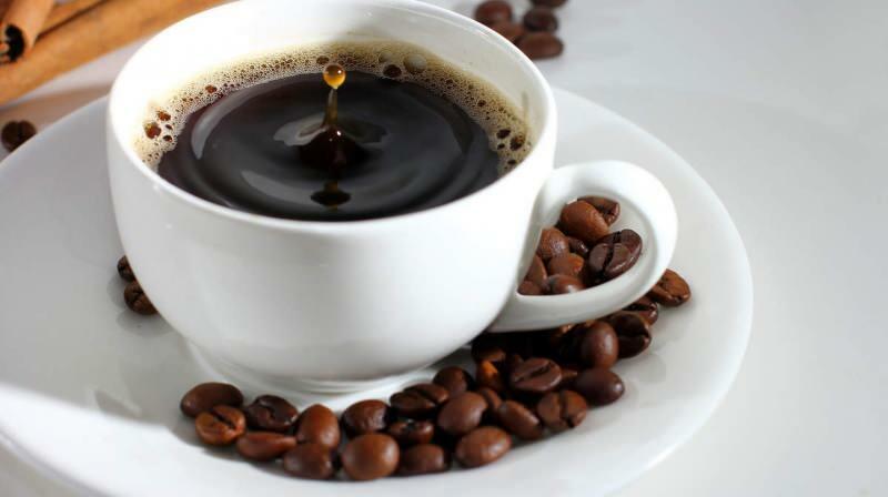 Вредно ли пить кофе на завтрак?