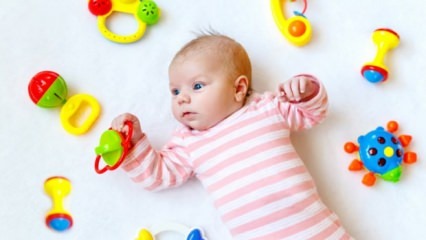 Какими должны быть игрушки первого возраста младенцев?