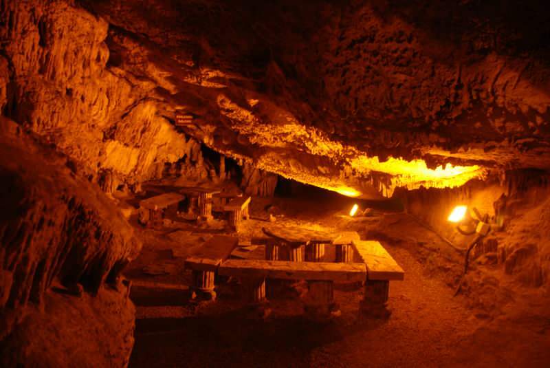 Пещера Факилли