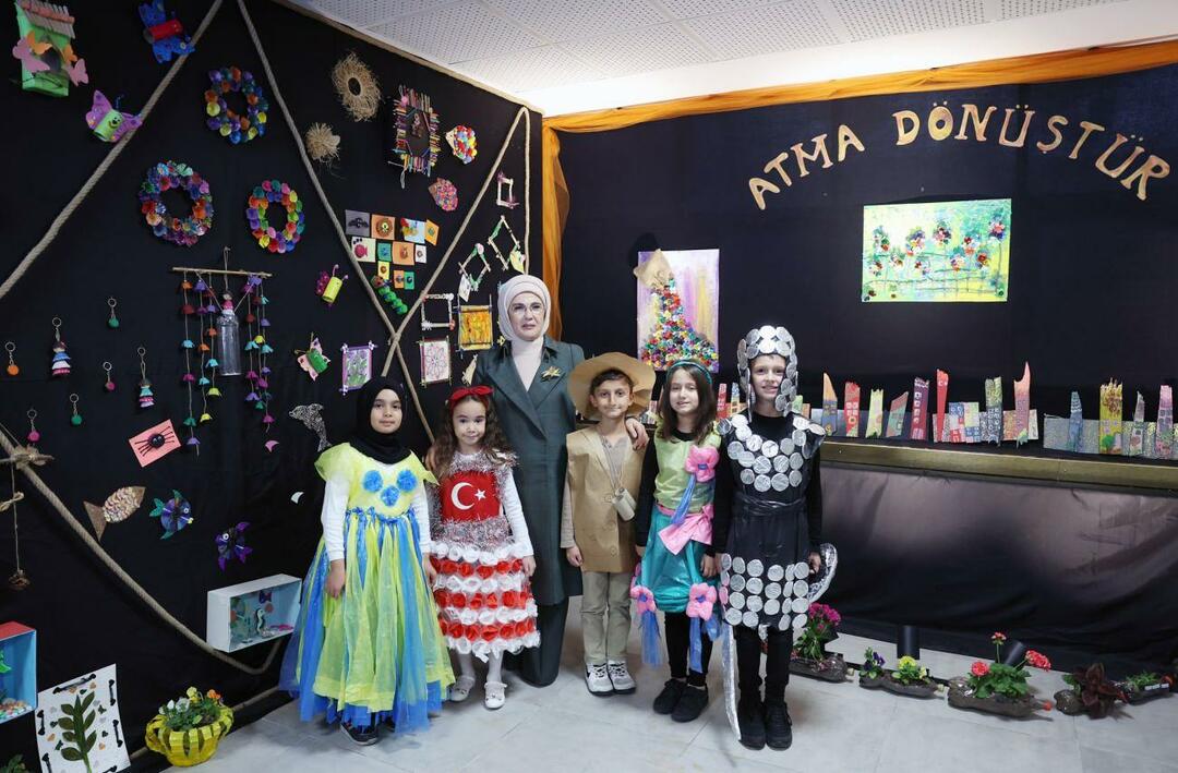 Эмине Эрдоган посетила начальную школу Остим в Анкаре