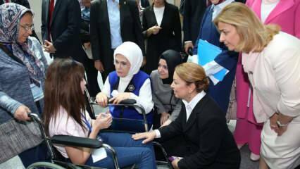 Акция «Международный день людей с ограниченными возможностями» от первой леди Эрдоган!