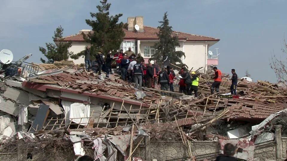 Эмине Эрдоган передала наилучшие пожелания всем гражданам, пострадавшим от землетрясения в Малатье
