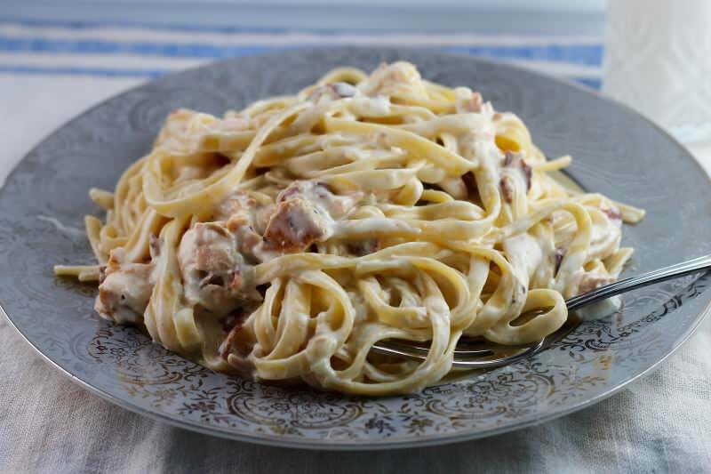 Как приготовить пасту по-итальянски? Советы по приготовлению спагетти карбонара