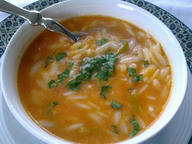 Ячменный суп с лапшой