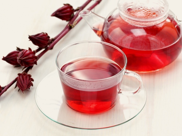 Красный плащ ослабляет чай?