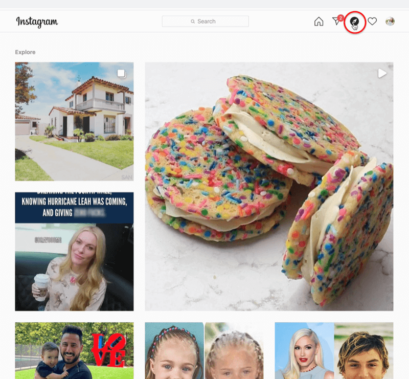 снимок экрана Instagram с выделенным значком компаса и выборкой нескольких постов Instagram