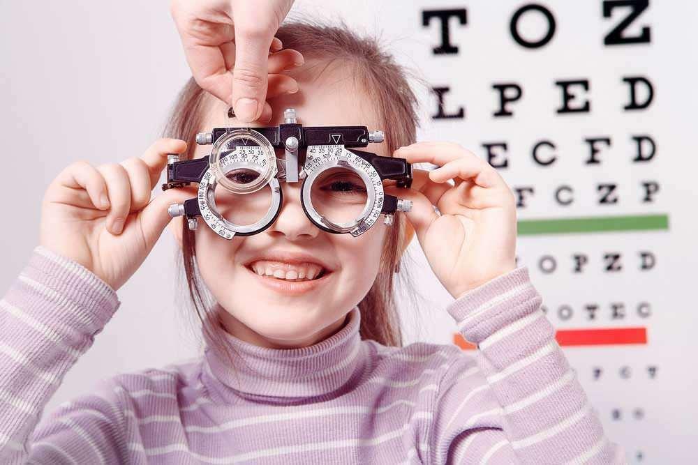  Проверка зрения у детей