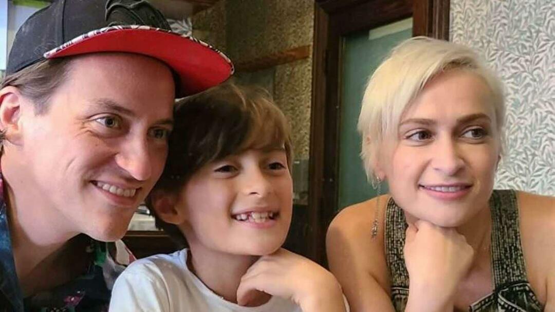 Галина Хатчинс с мужем Мэтью Хатчинсом и сыном