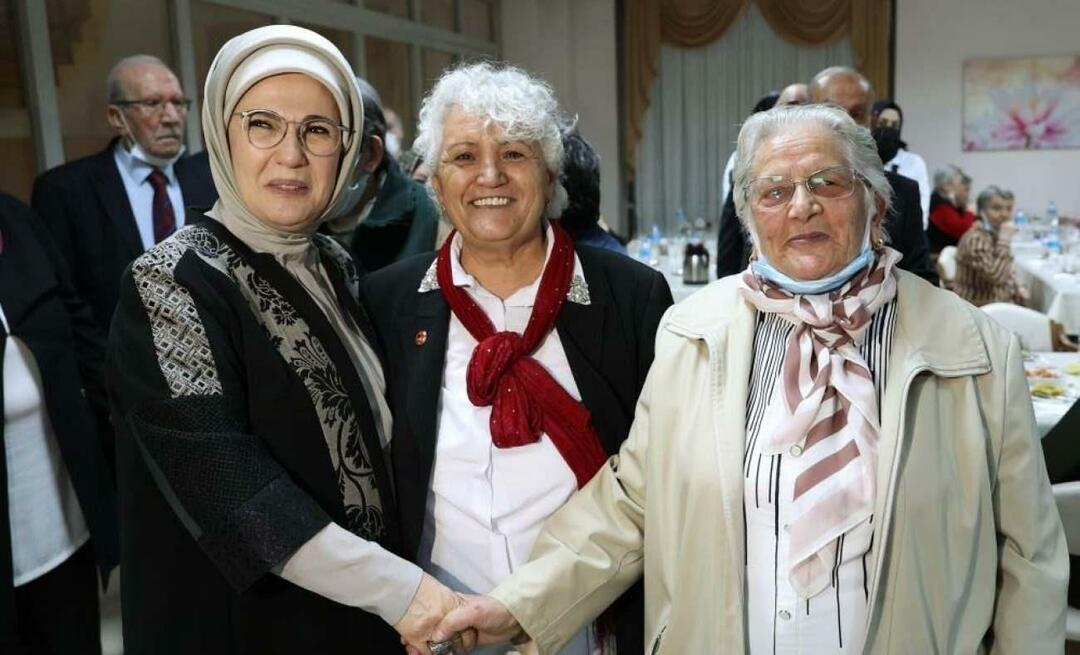 Эмине Эрдоган отметила Всемирный день пожилых людей!