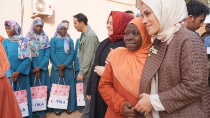Esra Albayrak присоединяется к продовольственной помощи TİKA в Буркина-Фасо