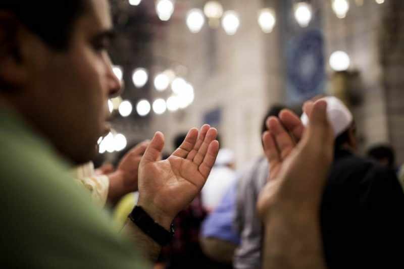 Молитва между азаном и каметом! Какова причина молитвы? Молитва для чтения после прочтения адхана