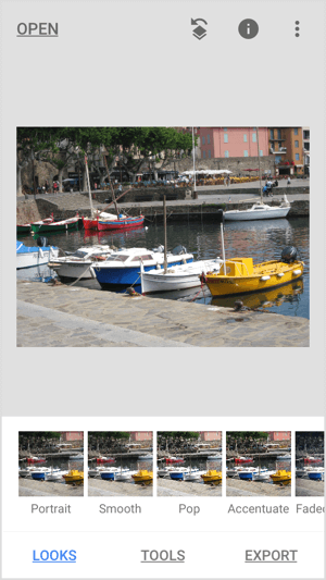 Нажмите на Looks в нижней части экрана в Snapseed, чтобы просмотреть предустановки стилей.