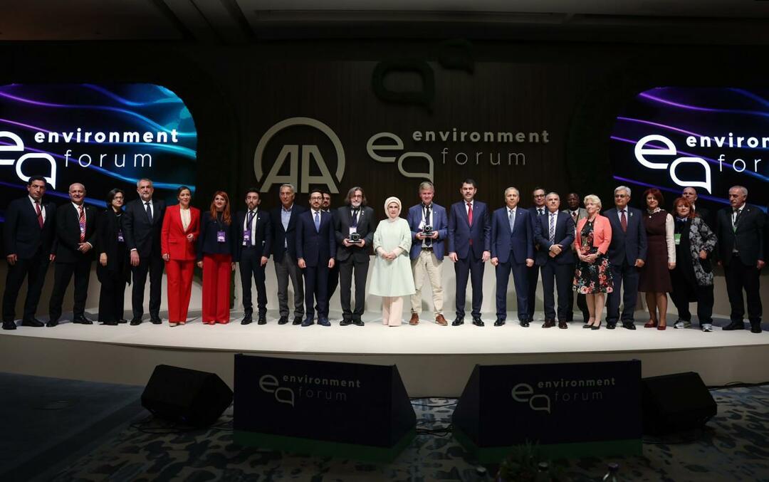 Эмине Эрдоган поблагодарила агентство Anadolu на Международном экологическом форуме
